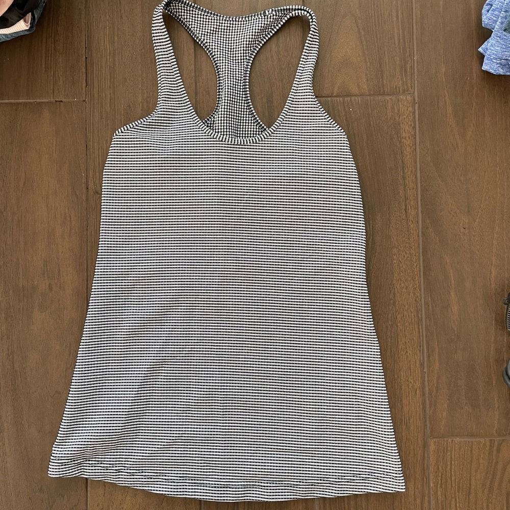 Lululemon tank top!